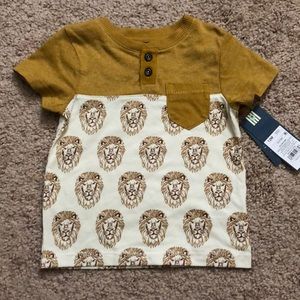 Lion Print T Shirt